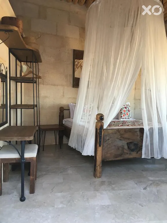 Helike Cave Hotel