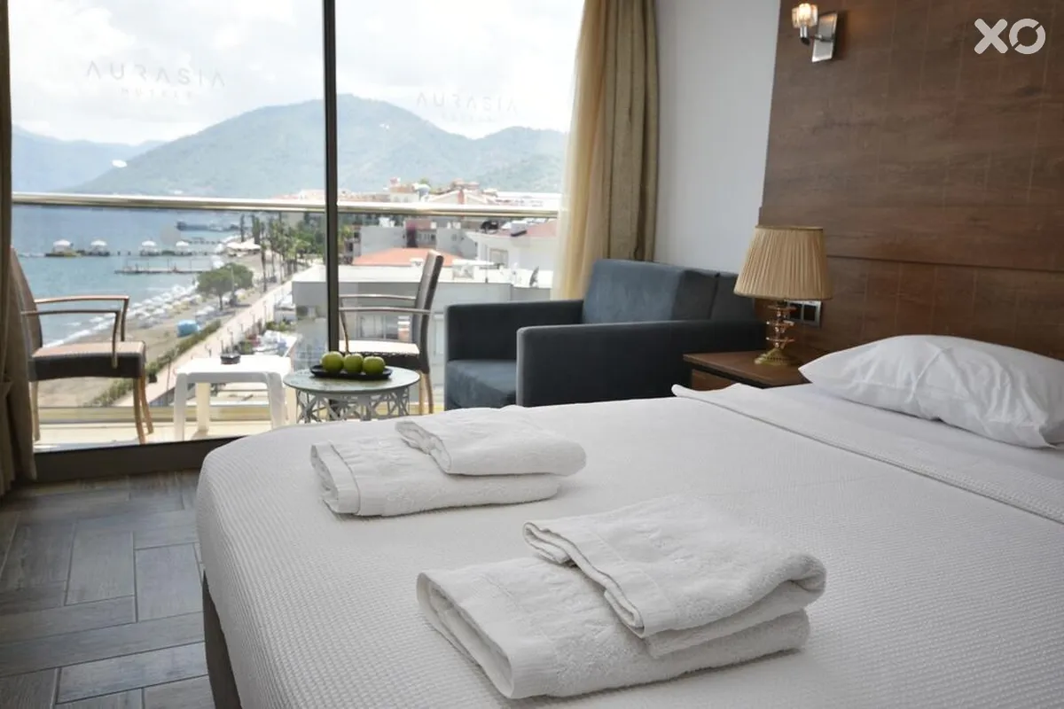 Aurasia Beach Hotel