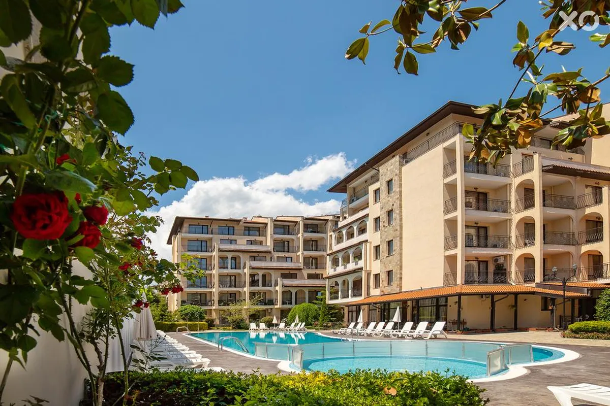 Rose Village Aparthotel