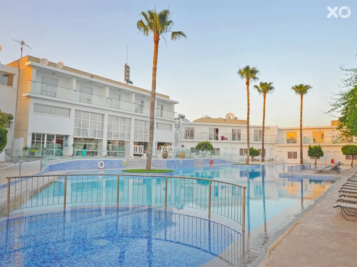 Fedrania Gardens Hotel