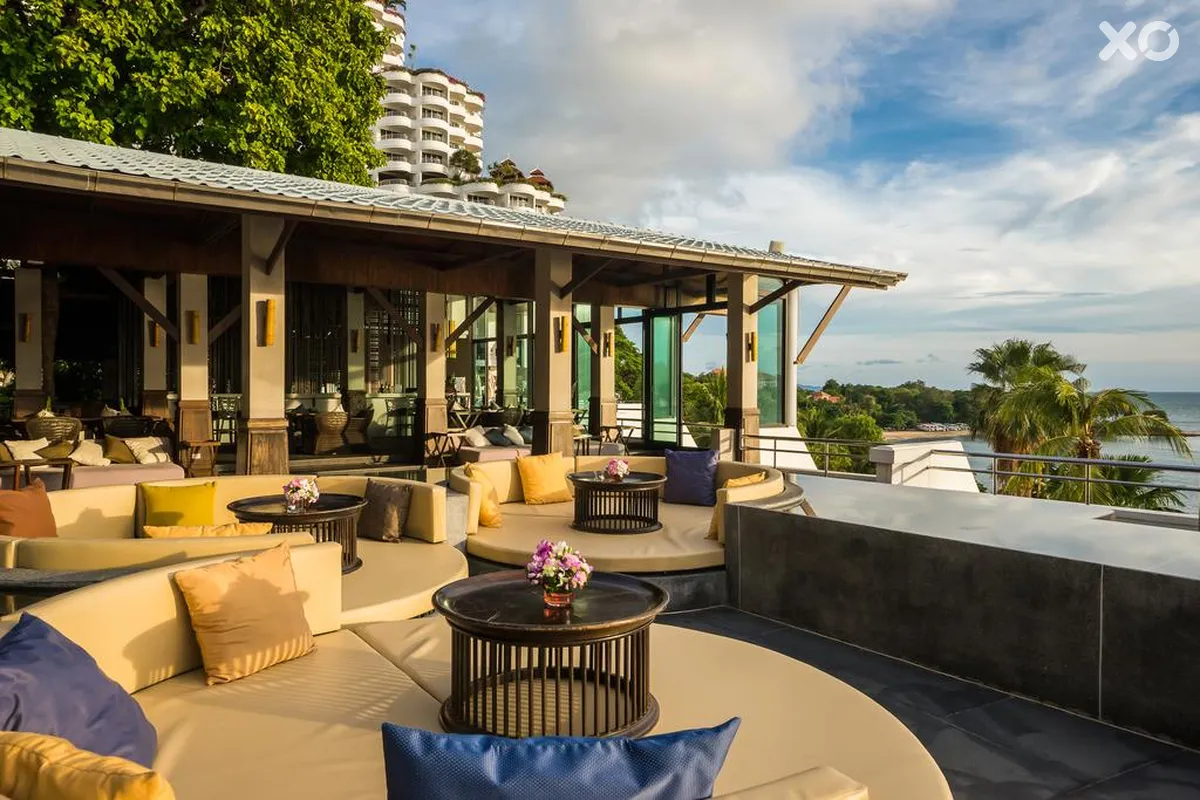 Royal Cliff Beach Terrace