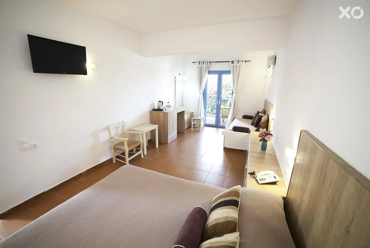 Elpida Hotel & Apartments