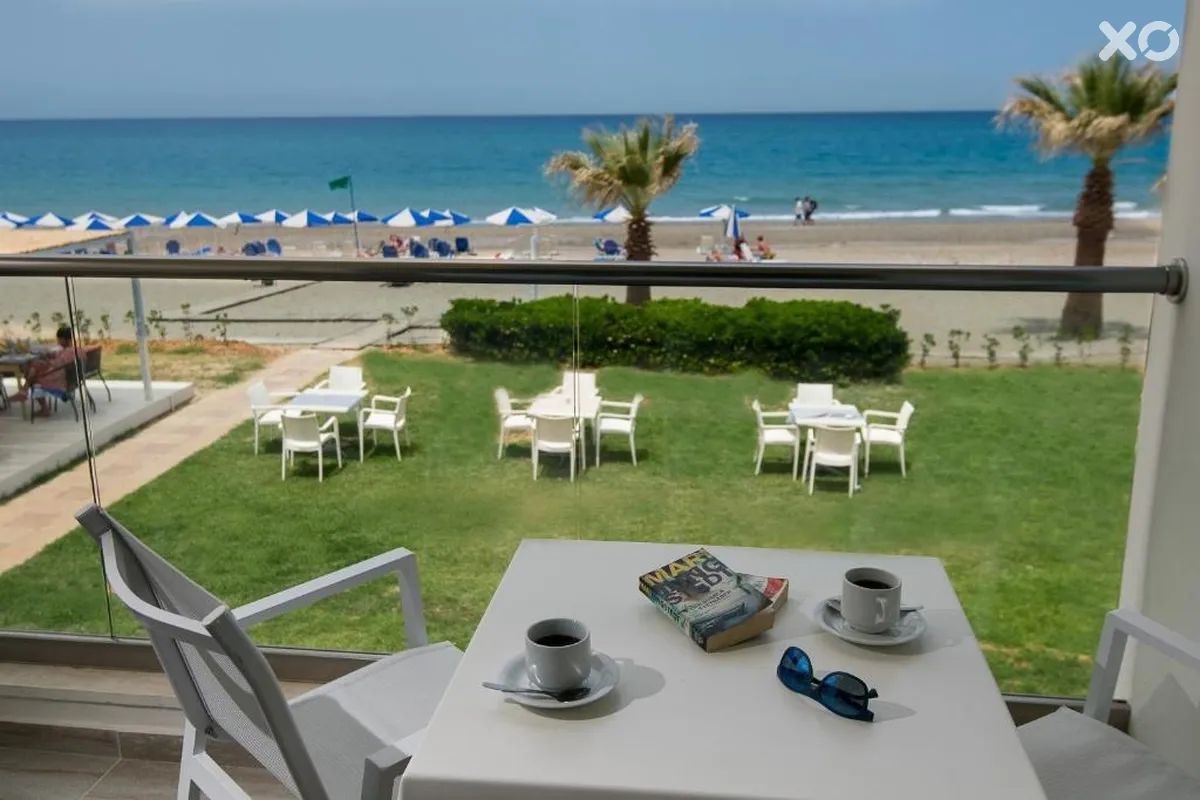 Iperion Beach Hotel