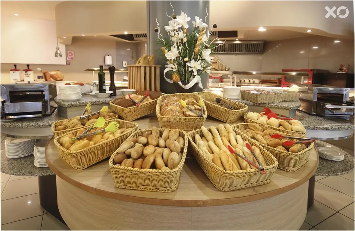 Aqua Hotel Montagut Suites