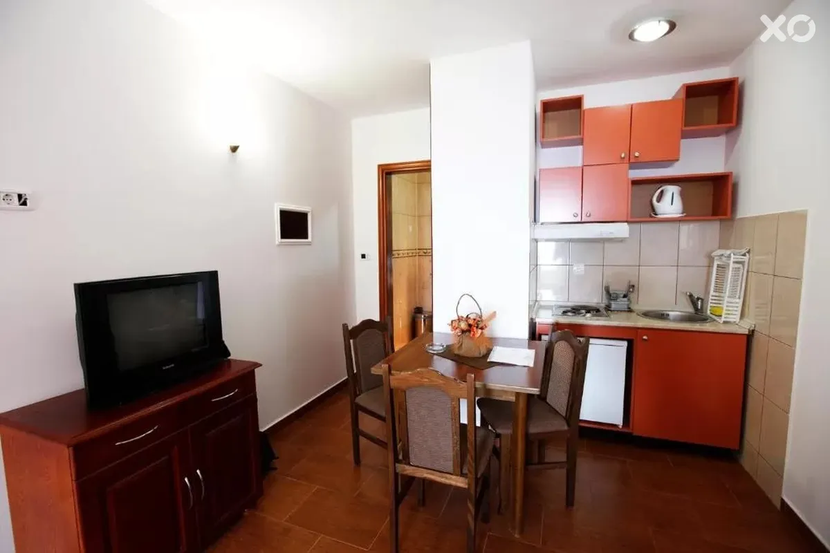 Baron Apartments