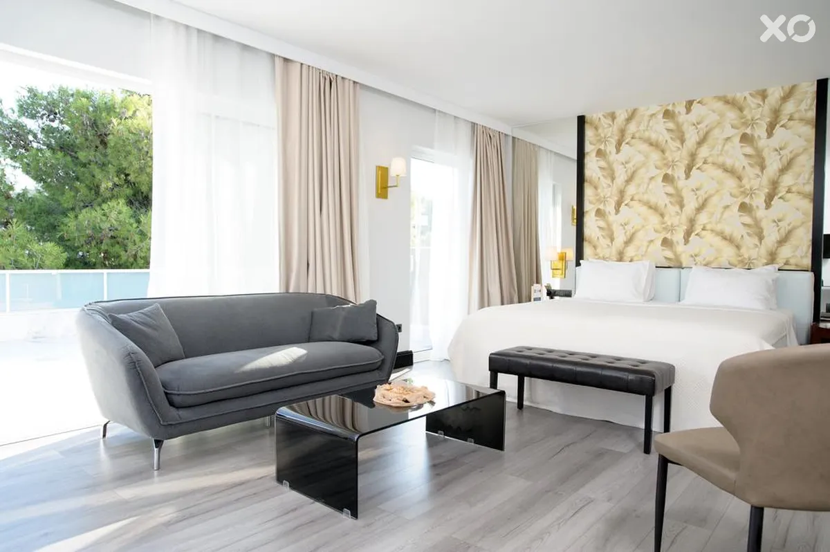 Athenian Riviera Hotel & Suites