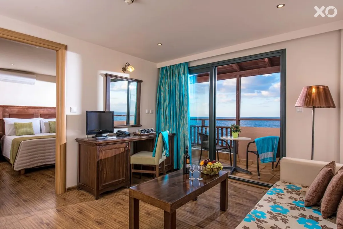 Koutrakis Suites