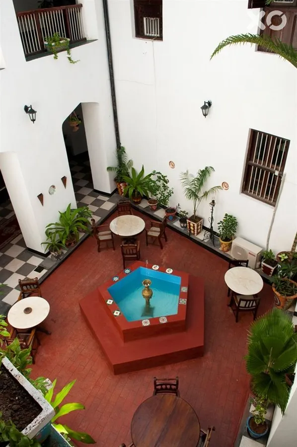Dhow Palace Hotel