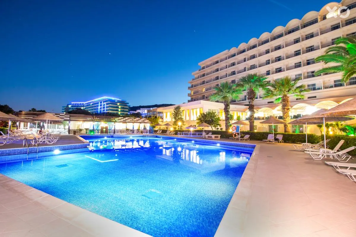 Pegasos Deluxe Beach Hotel
