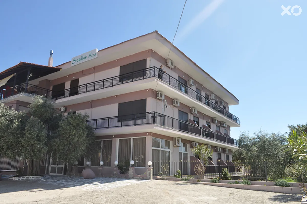 Meni Studios