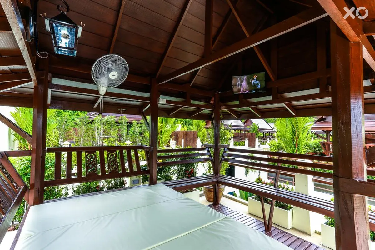 Palm Oasis Boutique Hotel