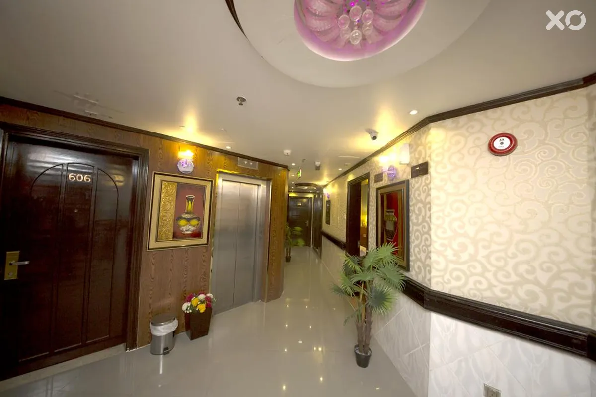 OYO 329 Down Town Hotel
