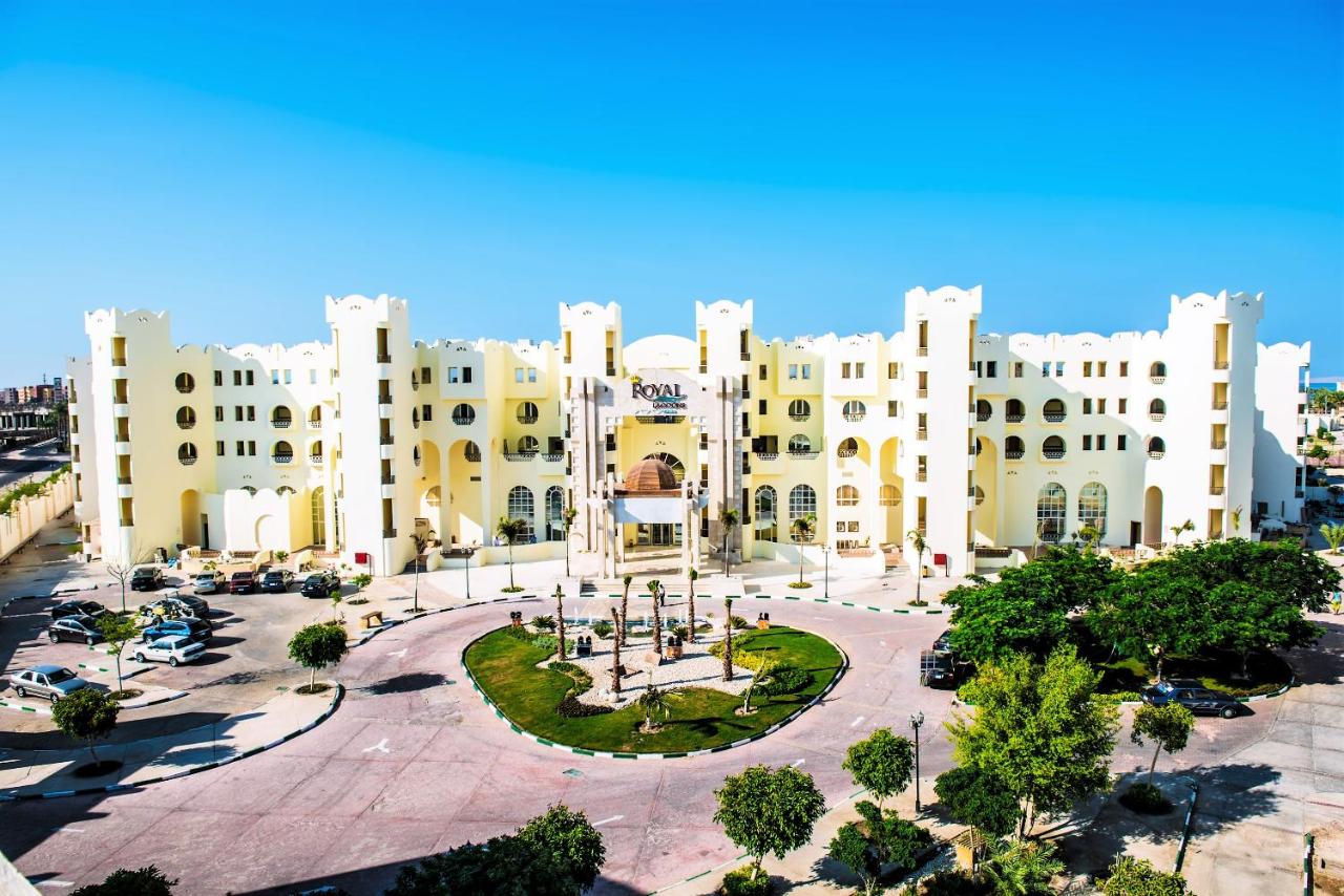 Royal Lagoons Resort & Aqua Park