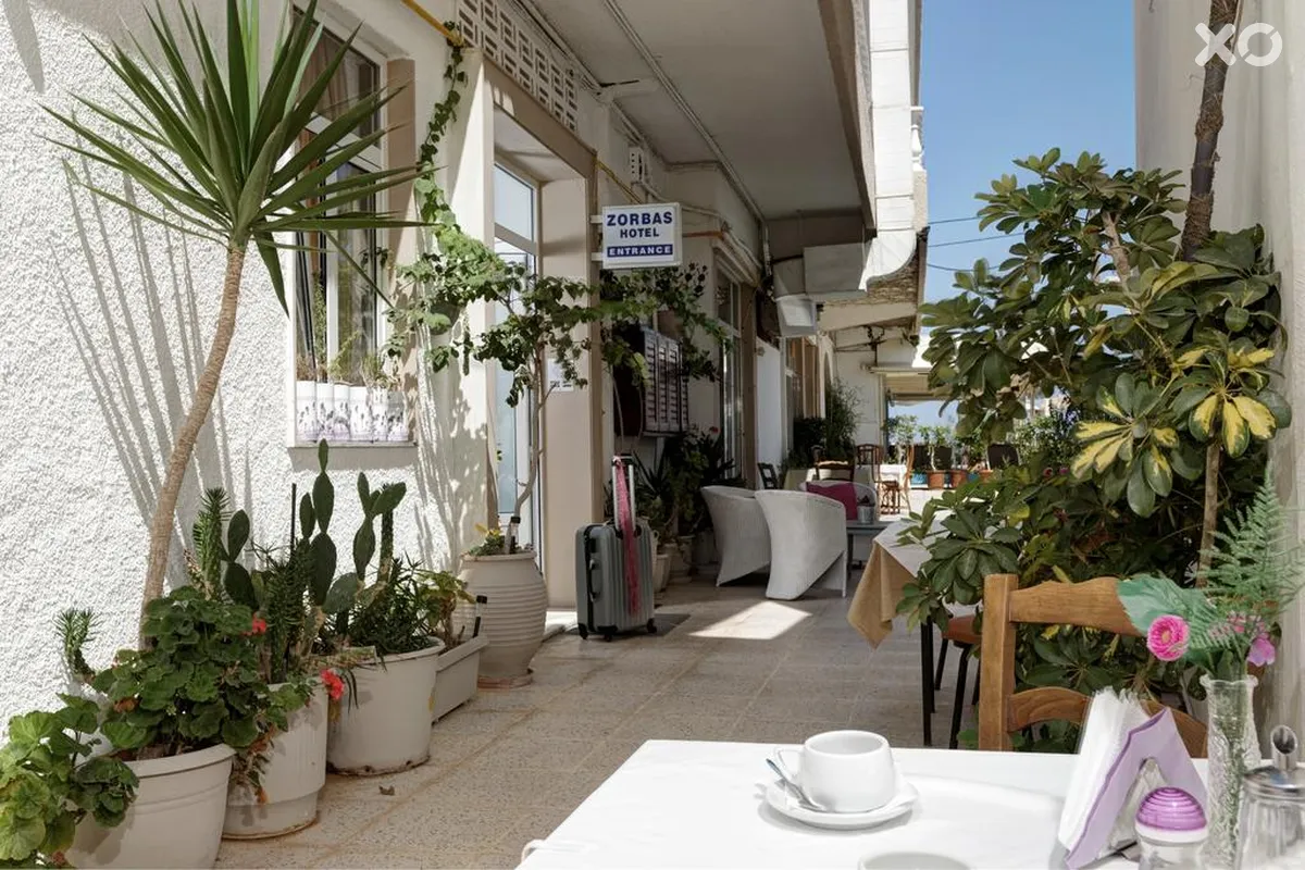 Zorbas Hotel