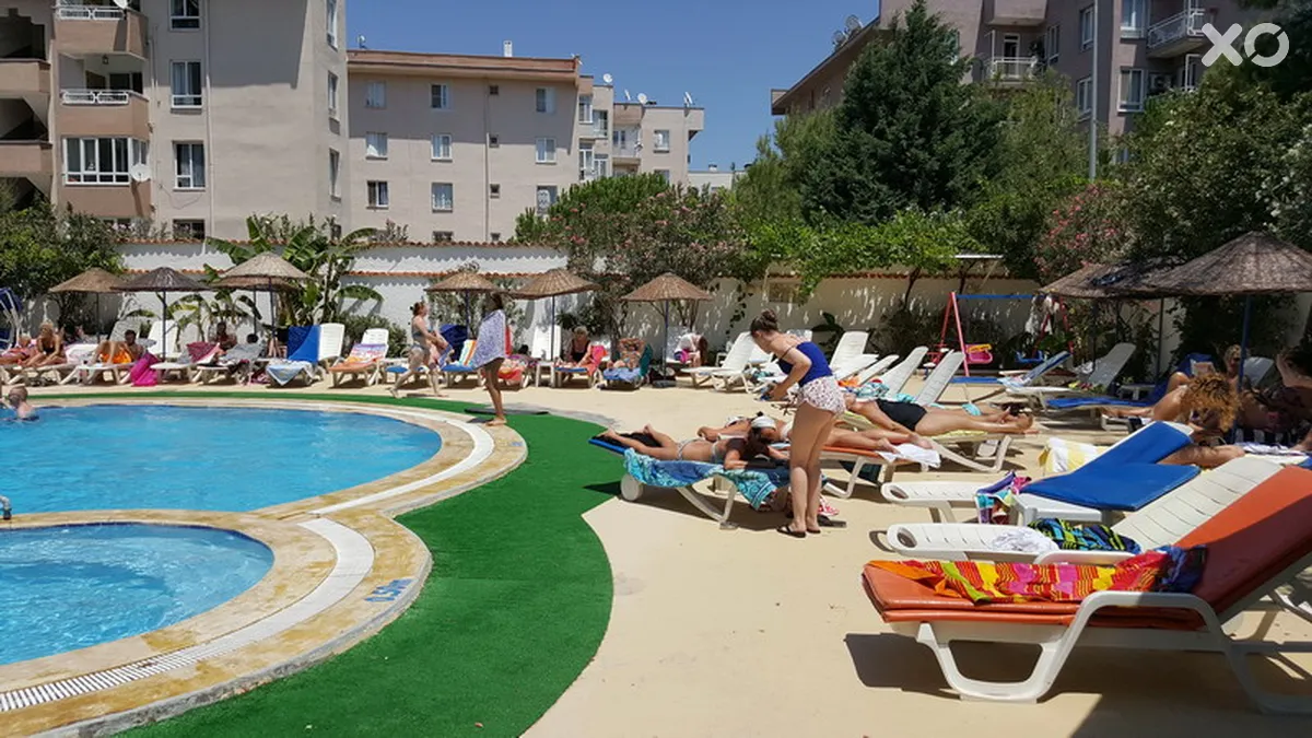 Goldenmoon Aparthotel