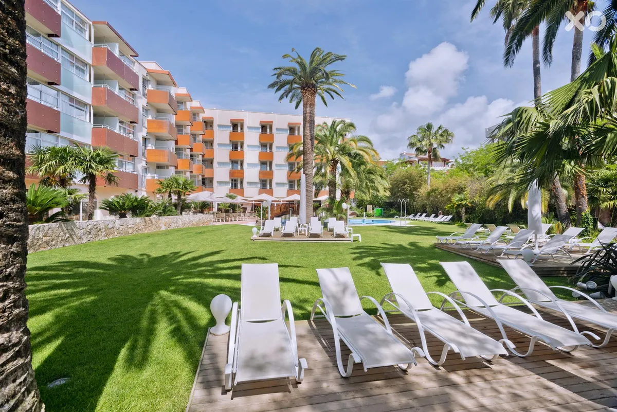 Monica Hotel