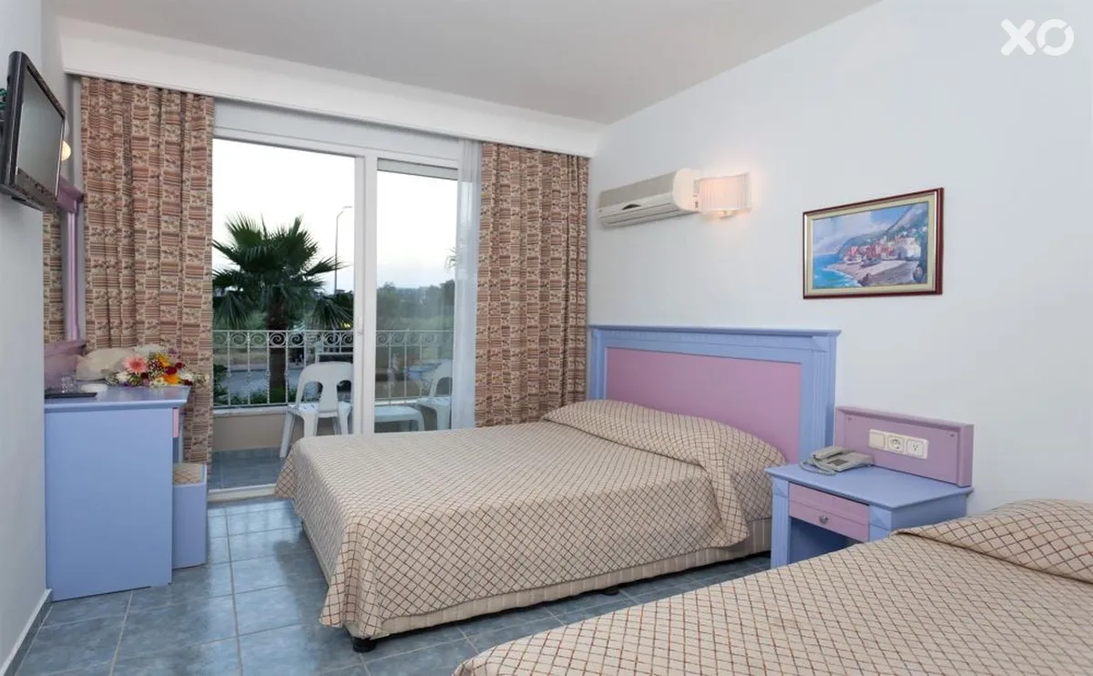 Eva Beach Hotel