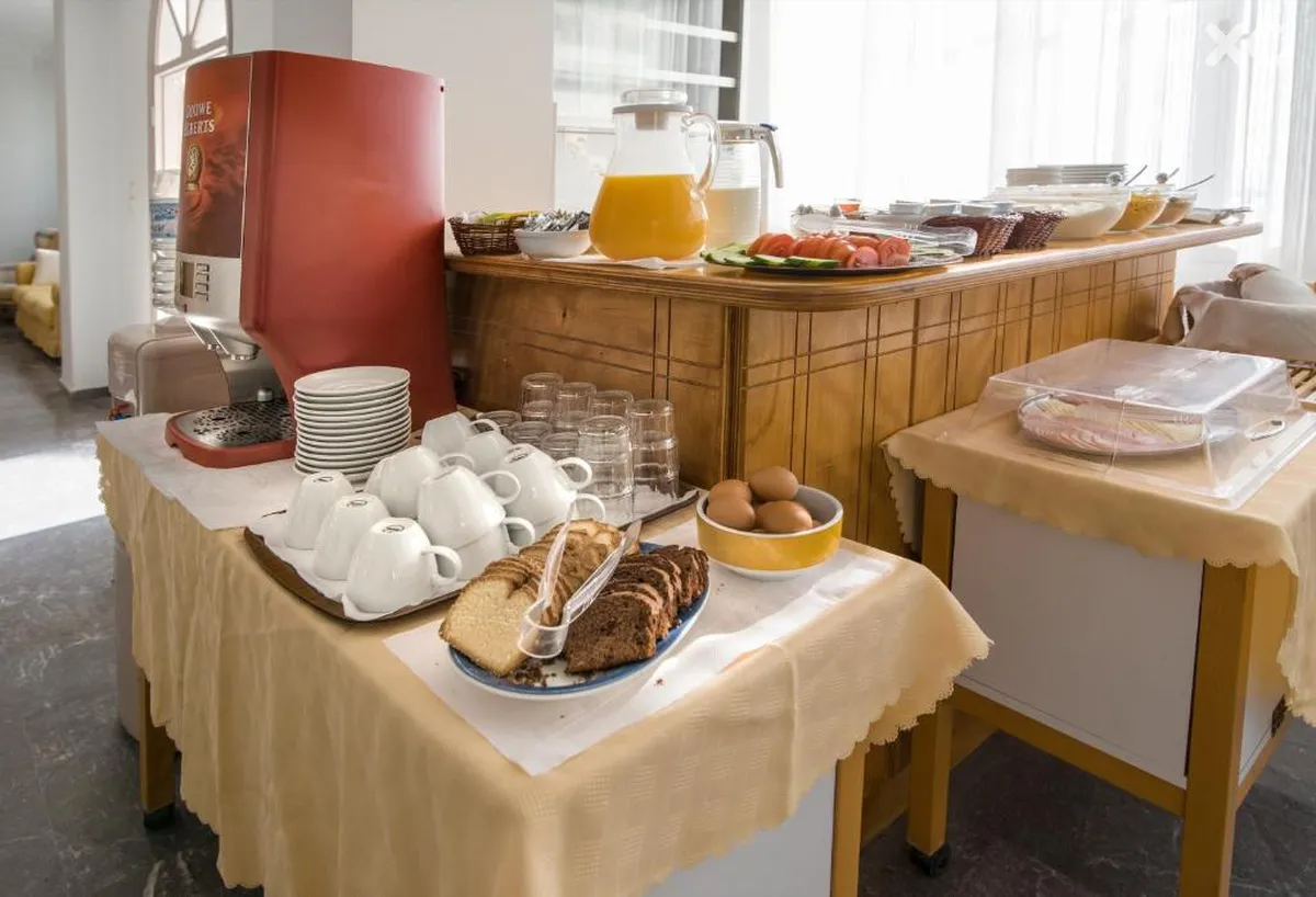 Kamari Blue Boutique Hotel