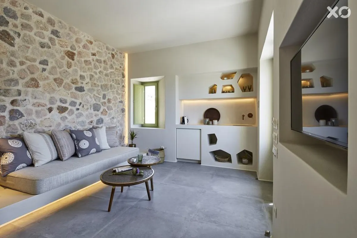 Aeon Suites