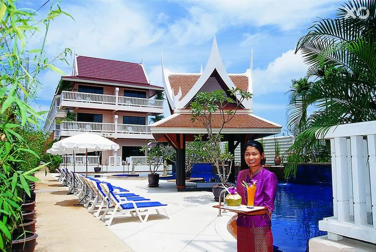 Kata Poolside Resort