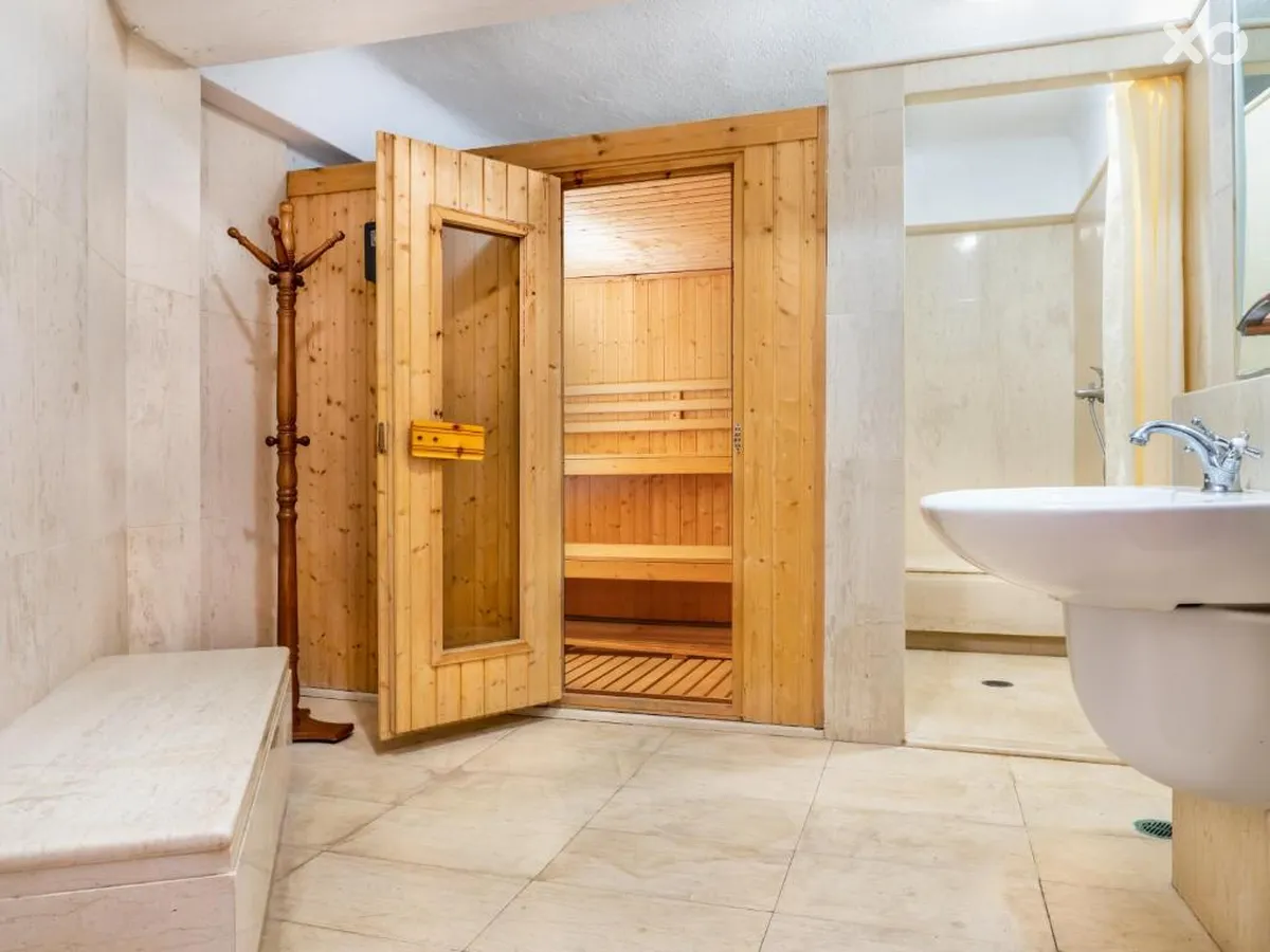 Alikes Suites & Studios