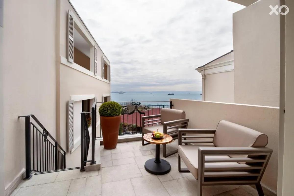 Mula Hotel