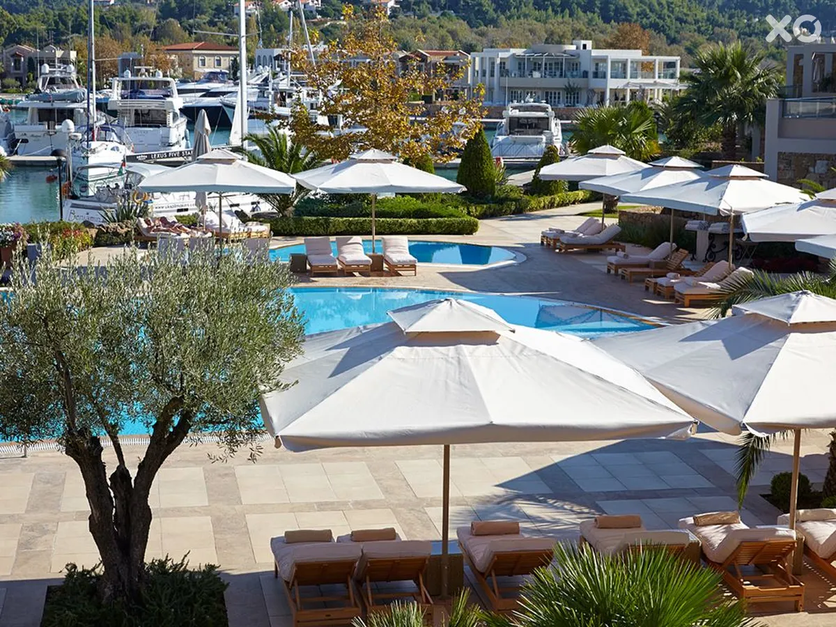 Sani Asterias Suites