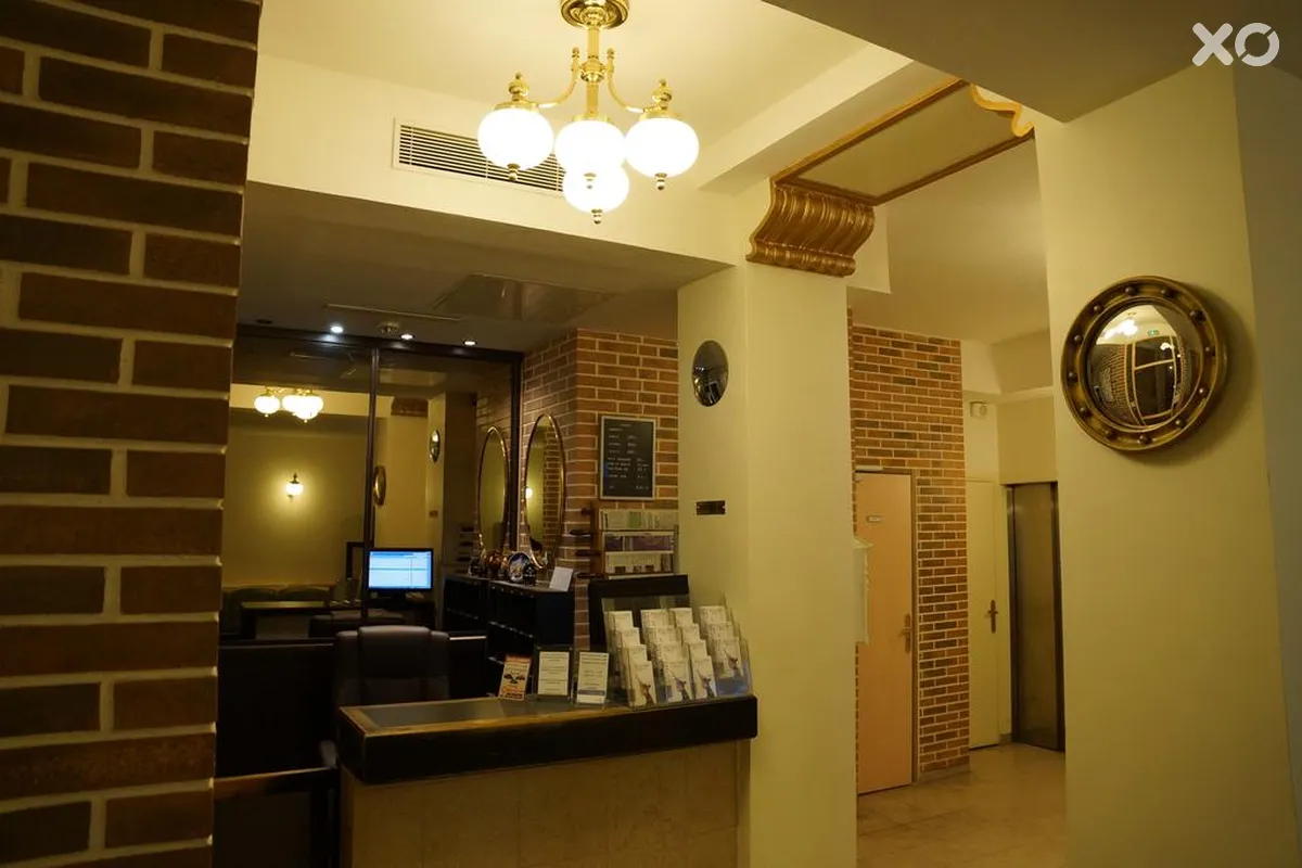 Apollo Opera Hotel