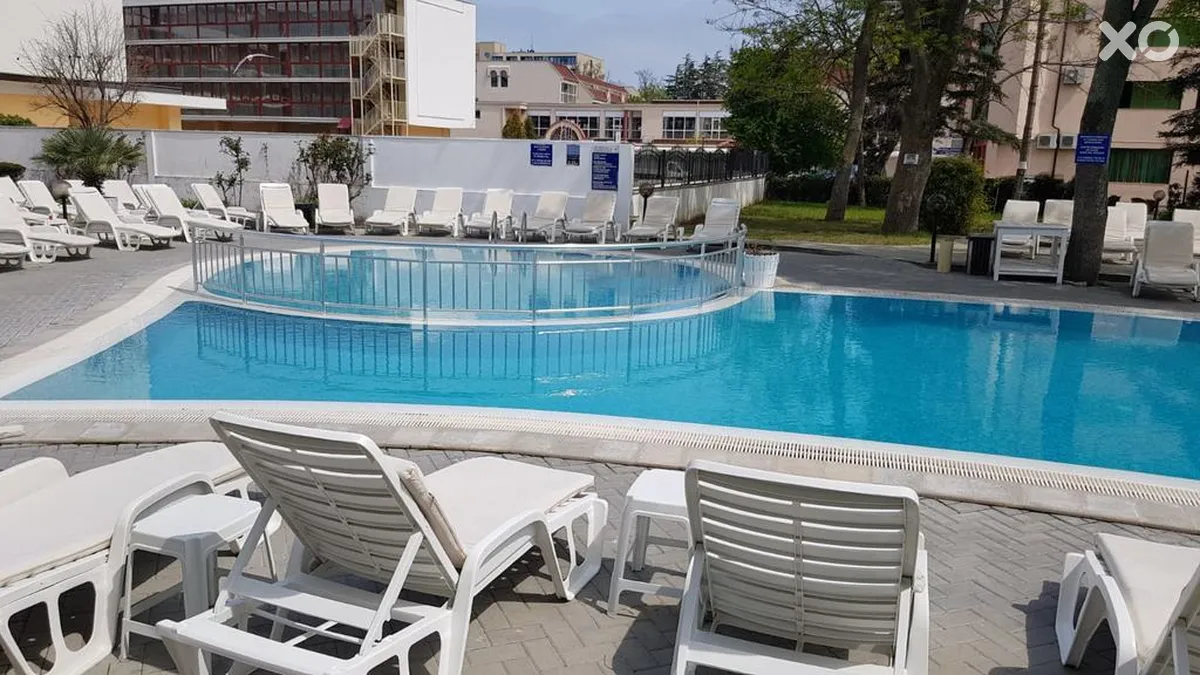 Sun Palace