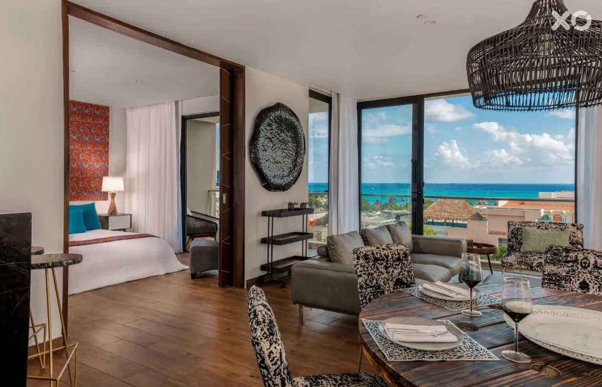 The Fives Downtown Hotel & Residences, Curio Collection by Hilton