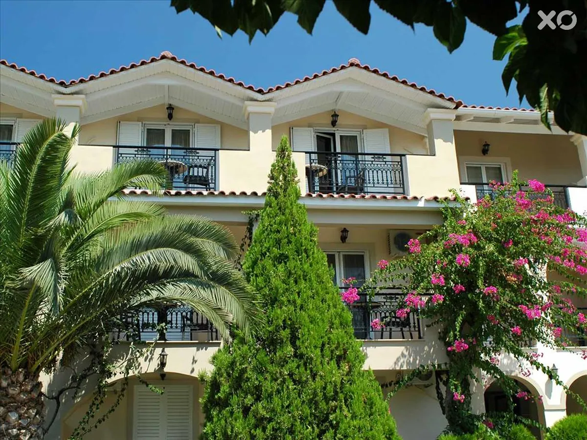 Letsos Hotel