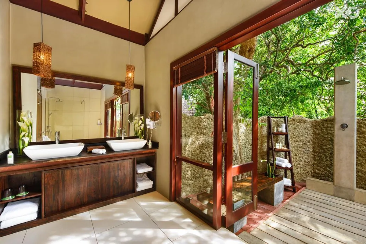 Jungle Beach Resort