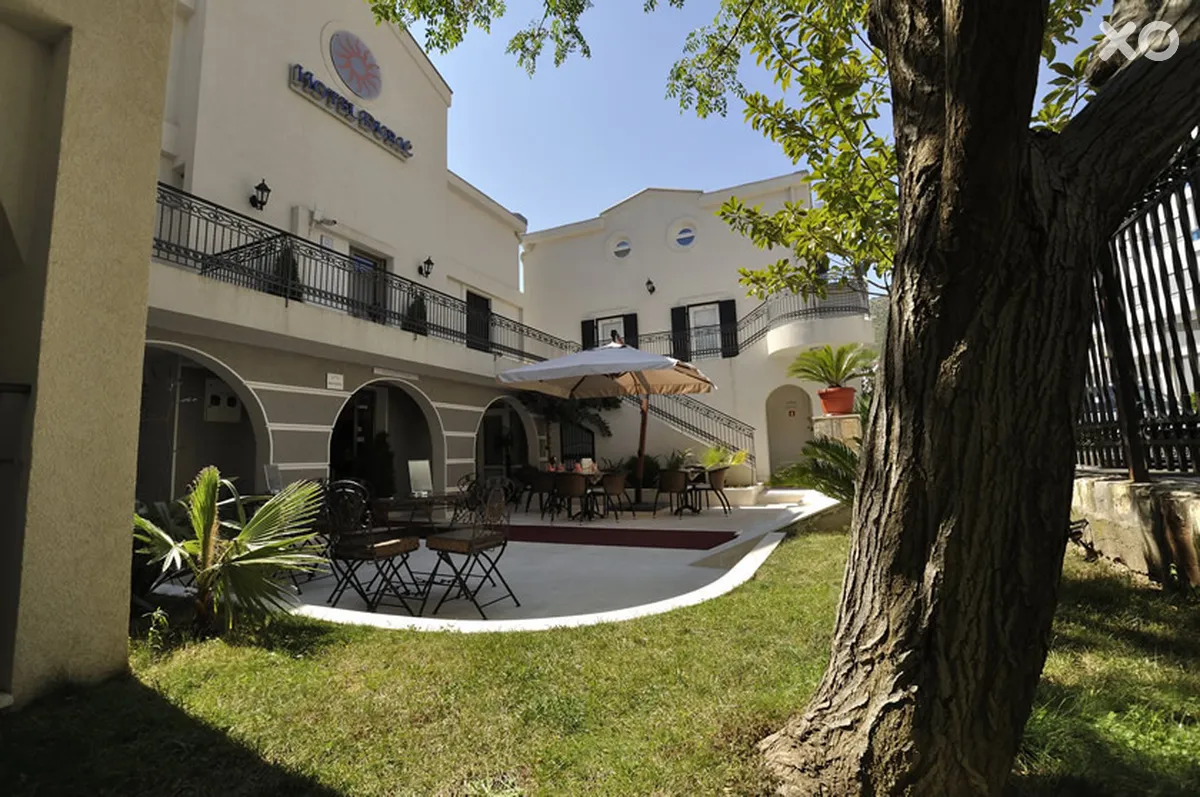 Djuric Hotel