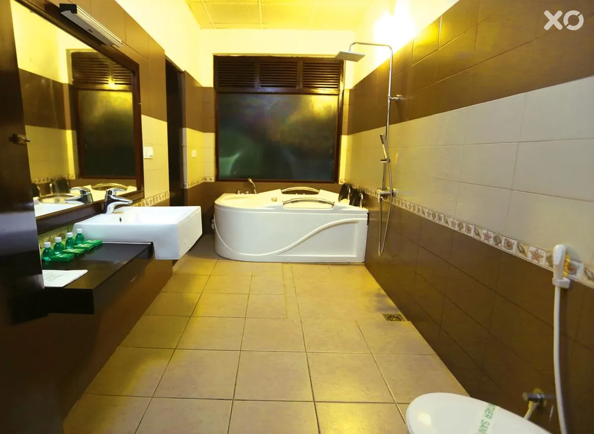 Hikkaduwa Beach Hotel
