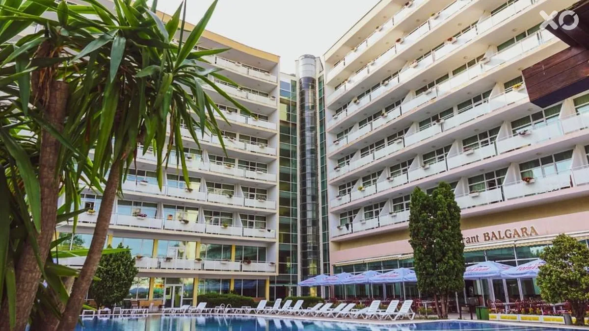 Grand Hotel Nirvana