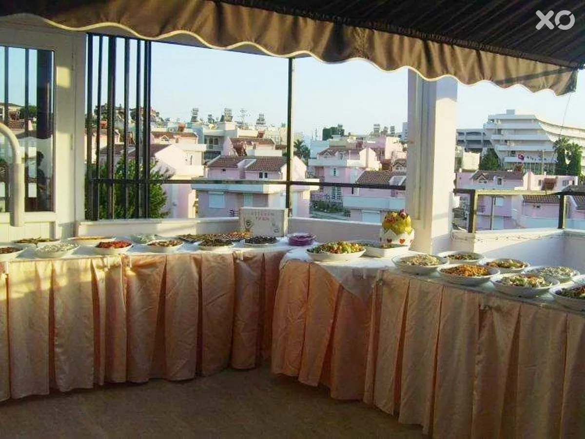 Grand Nett Hotel