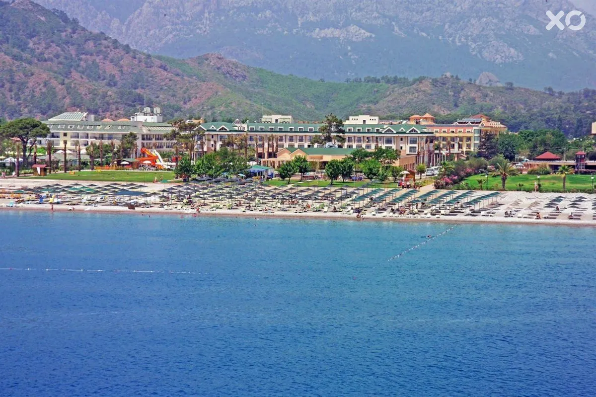 Lucida Beach Hotel