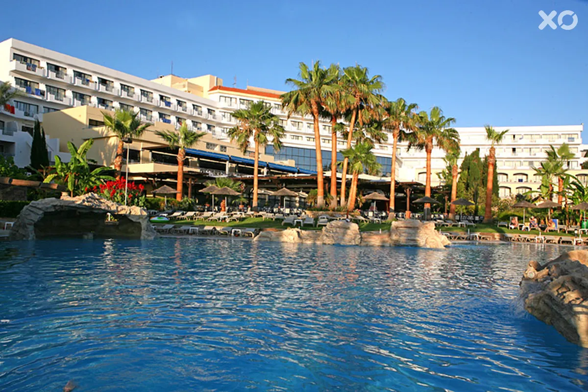 St. George Hotel Spa & Golf Beach Resort