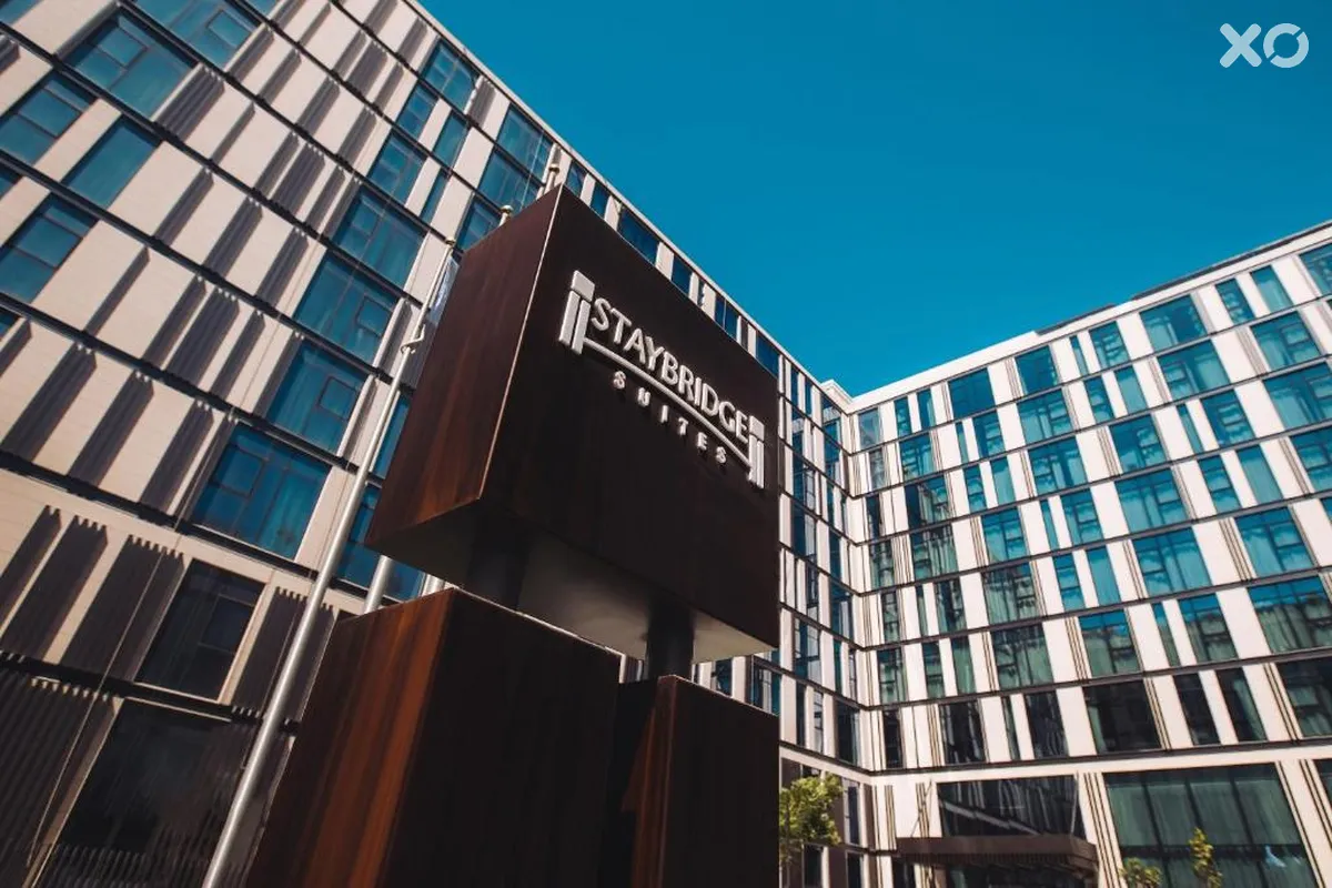 Staybridge Suites Dubai al-Maktoum Airport