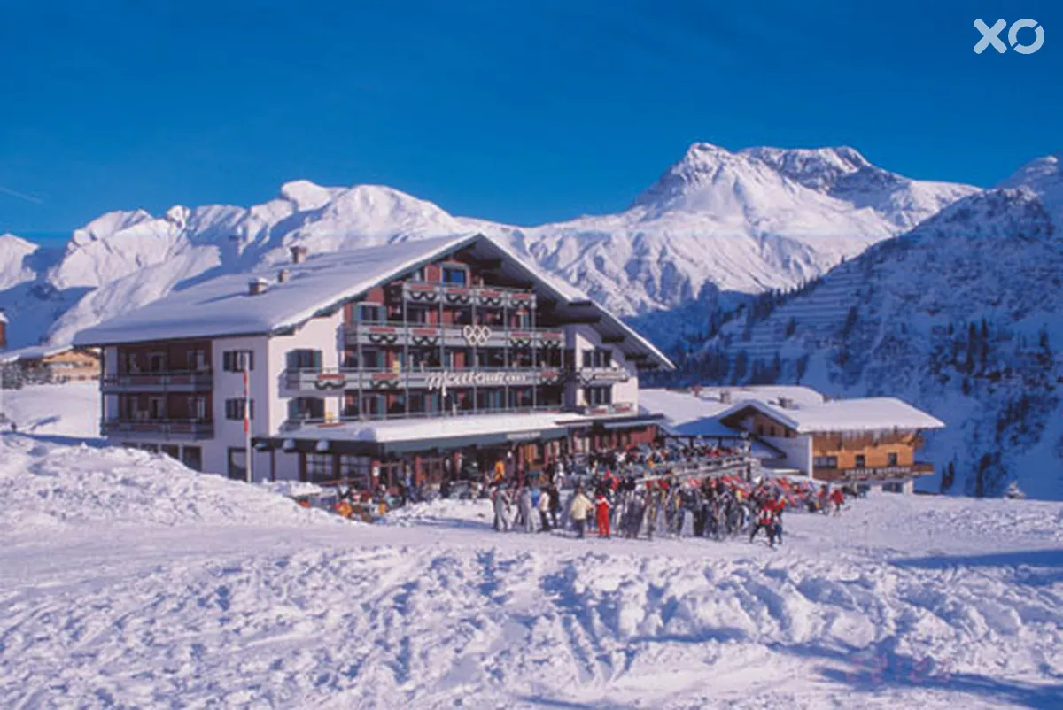 Montana Hotel & Chalet