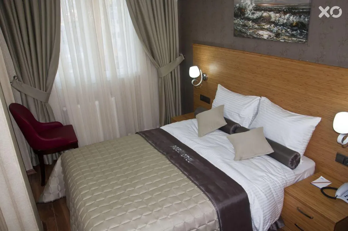 Abel Hotel