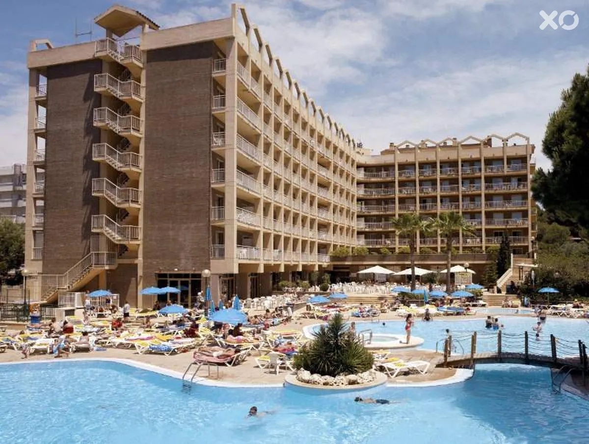 Golden Avenida Suites