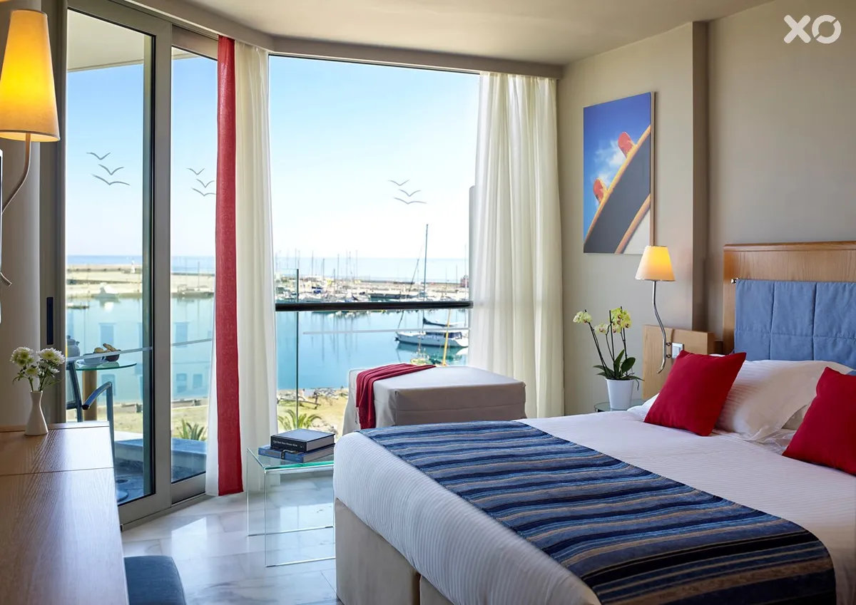 Kyma Suites Beach Hotel