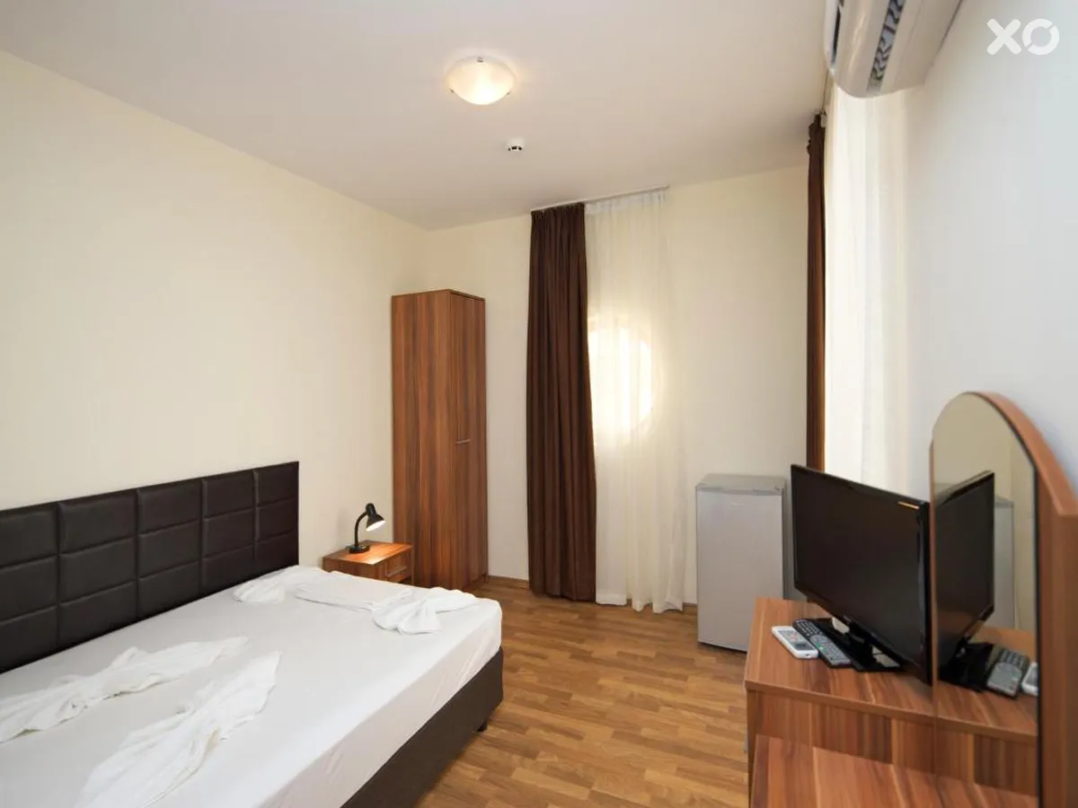 Golden Ina Hotel