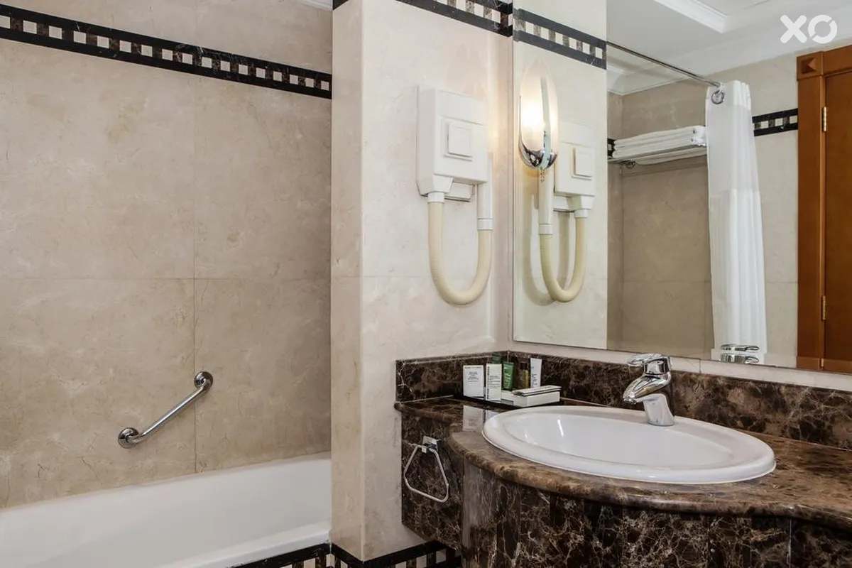 Corniche Hotel Sharjah
