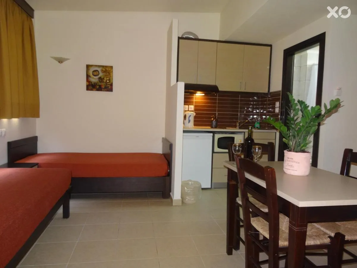 Lito Apartments