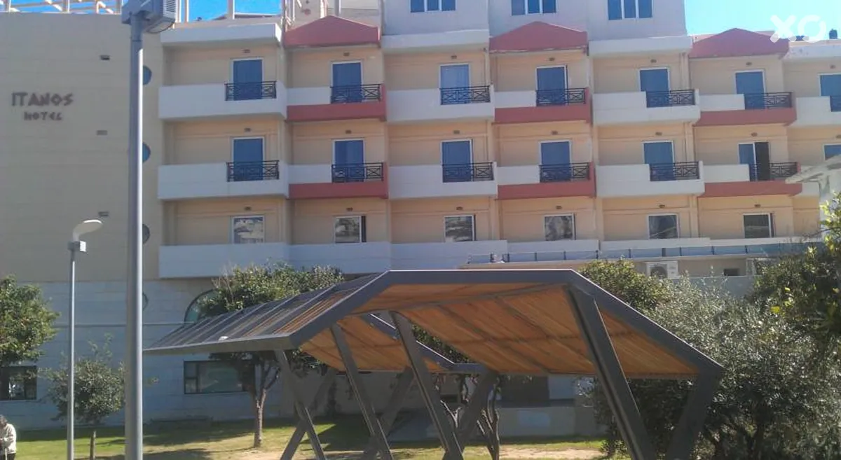 Itanos Hotel