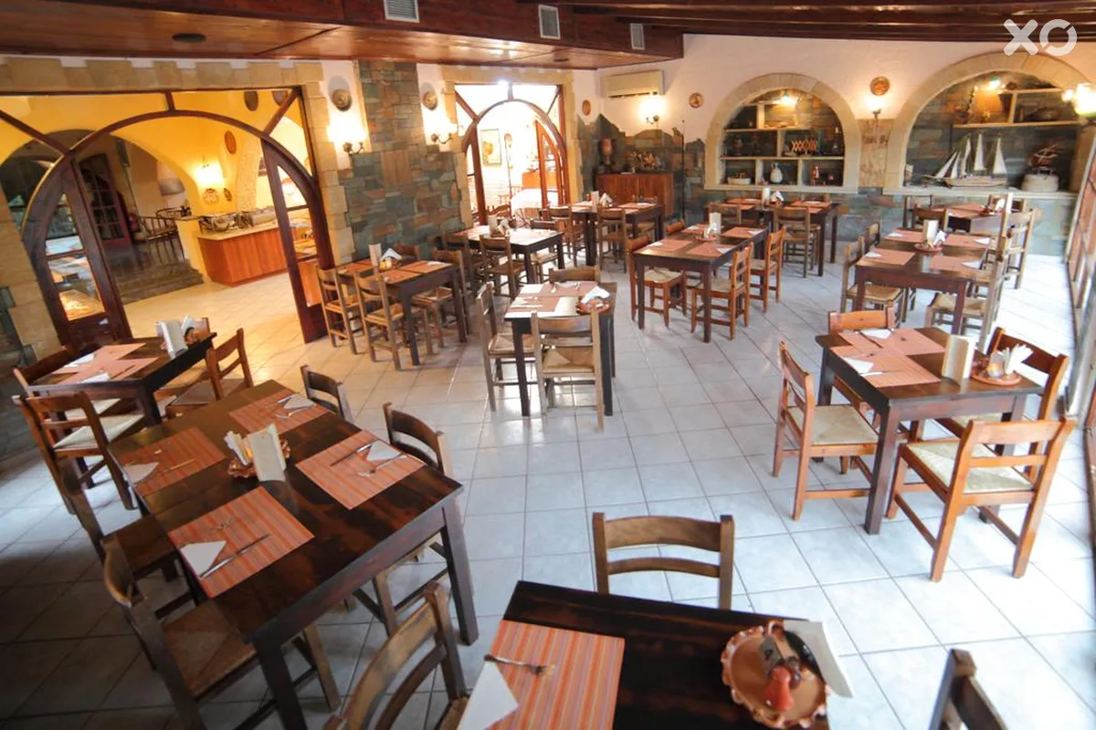 Erato Hotel