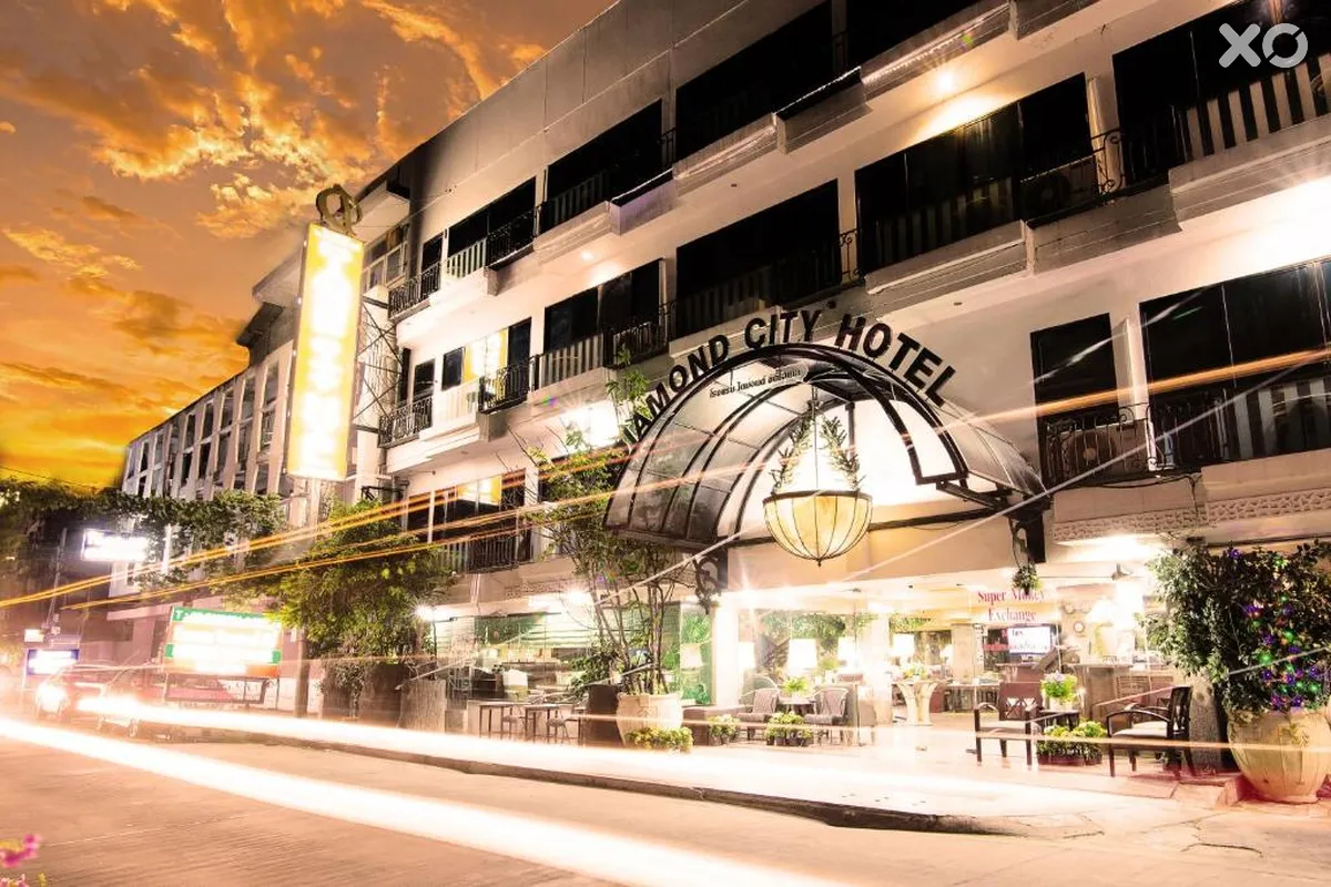 Diamond City Hotel