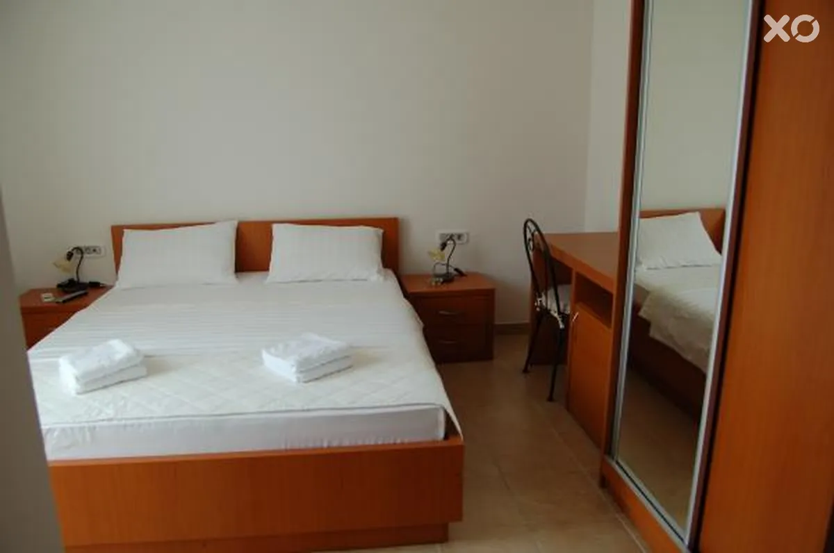 Sara Lux Apartments